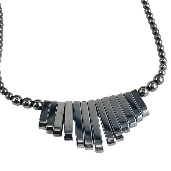 Hematite Beaded Necklace With Geometric Pendant Design - Picture 3 of 7